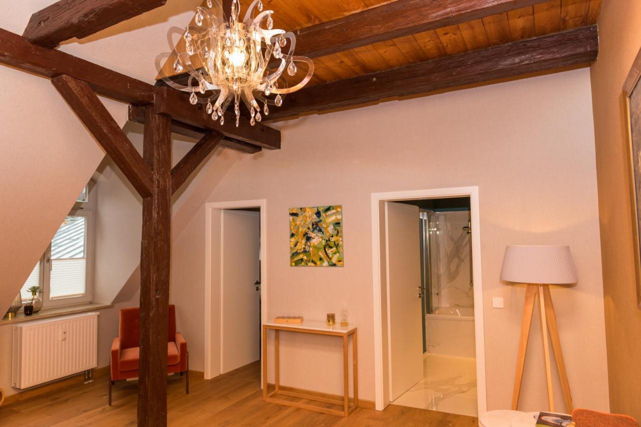 Apartmenthaus Am Dom Junior Suite Mit Parkplatz Zwickau Bagian luar foto