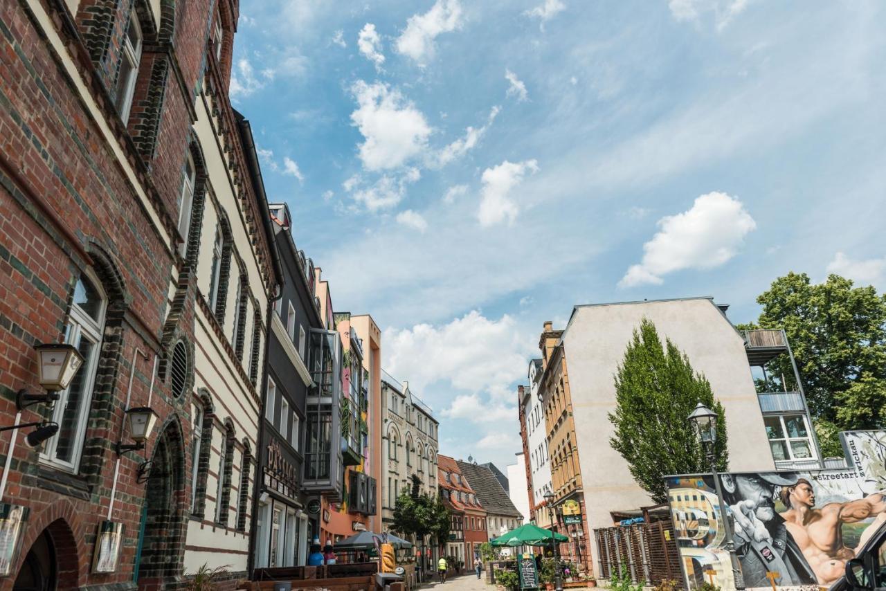 Apartmenthaus Am Dom Junior Suite Mit Parkplatz Zwickau Bagian luar foto